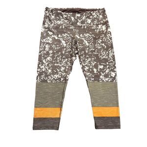 PrAna printed capri 3/4 pillar Leggings (yoga) slate canopy olive sz Large